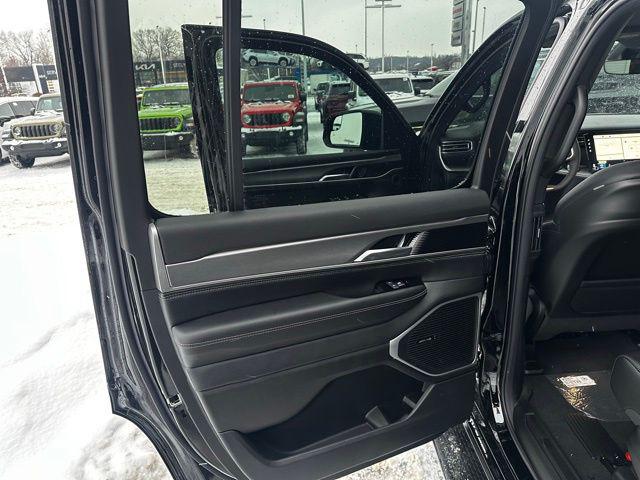 2026 Jeep Grand Wagoneer Limited Altitude 4x4