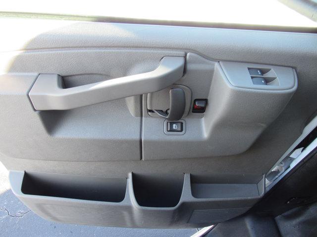 2025 GMC Savana Cutaway Work Van
