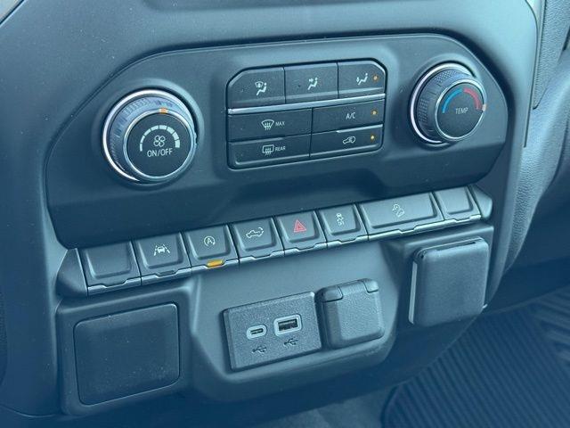2026 Chevrolet Silverado 1500 4WD Crew Cab Short Bed Custom Trail Boss