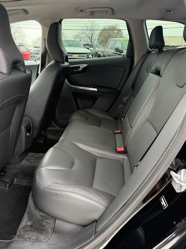 2016 Volvo XC60 T5 Premier