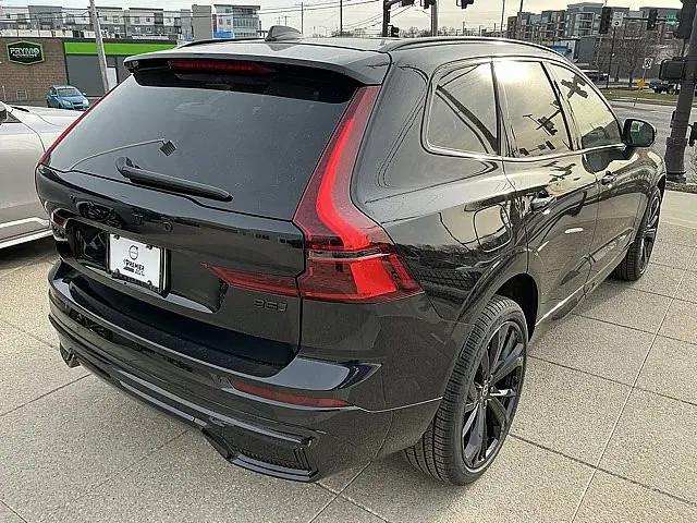2026 Volvo XC60 B5 Ultra Black Edition