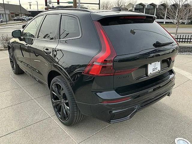 2026 Volvo XC60 B5 Ultra Black Edition