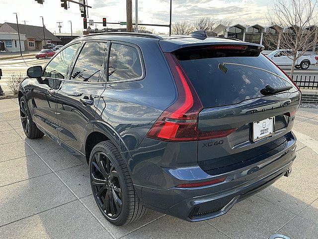 2026 Volvo XC60 B5 Ultra Black Edition