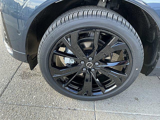 2026 Volvo XC60 B5 Ultra Black Edition