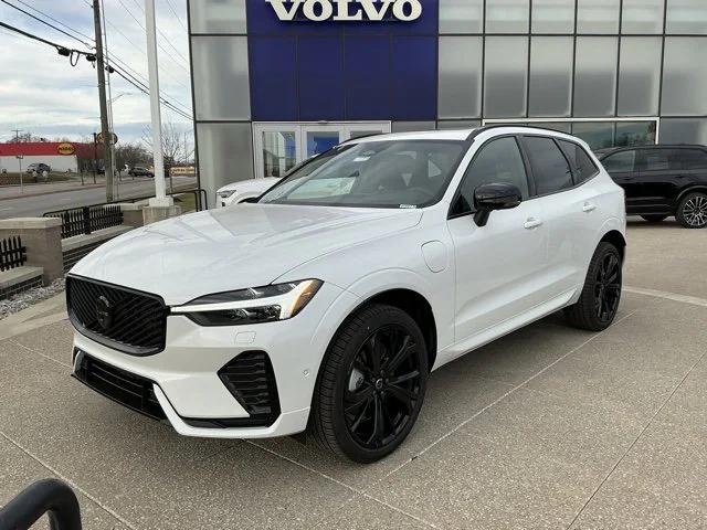 2026 Volvo XC60 Plug-In Hybrid Black Edition Ultra, T8 AWD Electric/Gasoline, Dark