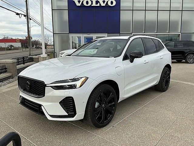 2026 Volvo XC60 Plug-In Hybrid Black Edition Ultra, T8 AWD Electric/Gasoline, Dark