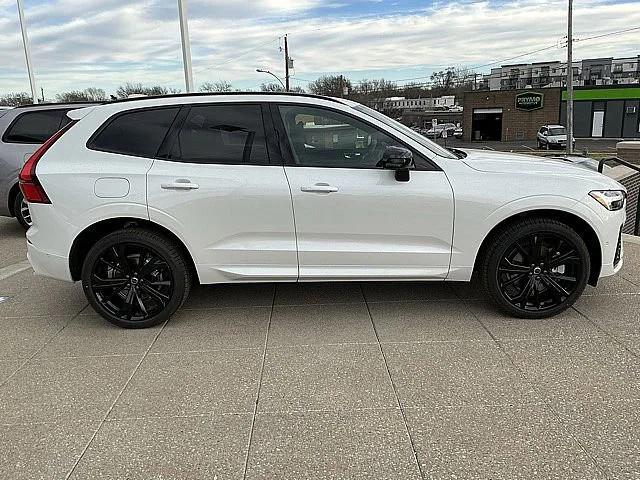 2026 Volvo XC60 Plug-In Hybrid Black Edition Ultra, T8 AWD Electric/Gasoline, Dark