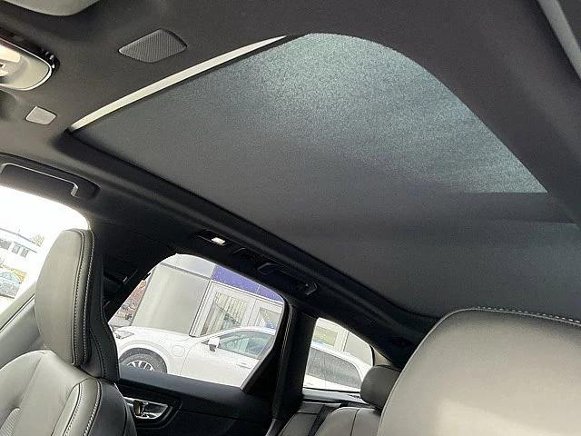 2026 Volvo XC60 Plug-In Hybrid Black Edition Ultra, T8 AWD Electric/Gasoline, Dark