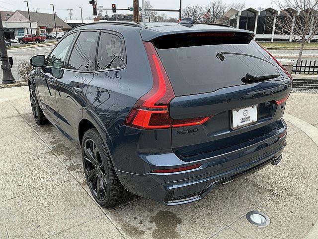 2026 Volvo XC60 Plug-In Hybrid Black Edition Ultra, T8 AWD Electric/Gasoline, Dark
