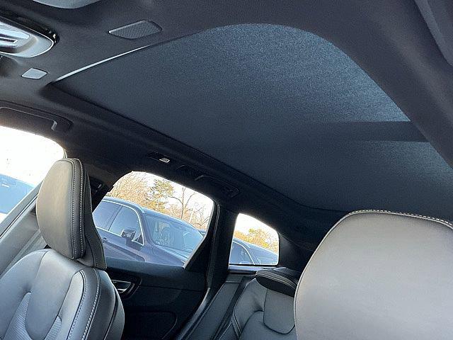2026 Volvo XC90 Ultra Dark Theme, B6 AWD Gas (mild hybrid), Gasoline, 7 Seats