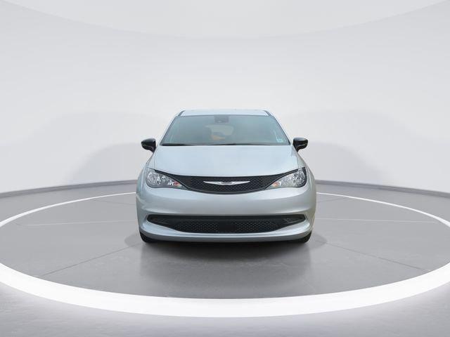 2026 Chrysler Voyager VOYAGER LX