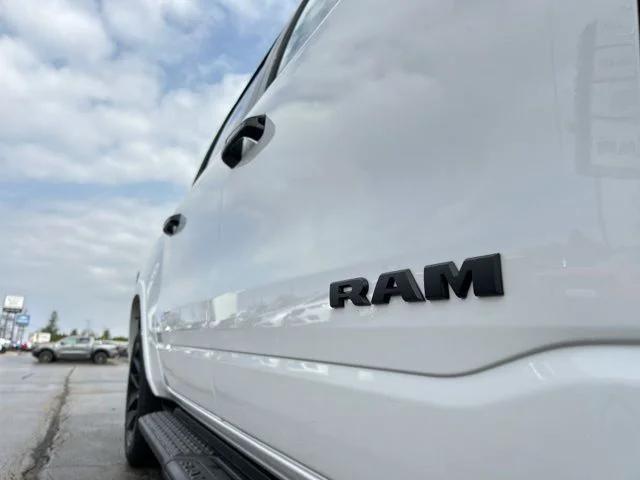 2026 Ram 1500 Laramie Crew Cab 4x4 5'7" Box