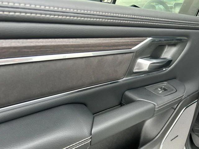 2026 Ram 1500 Laramie Crew Cab 4x4 5'7" Box