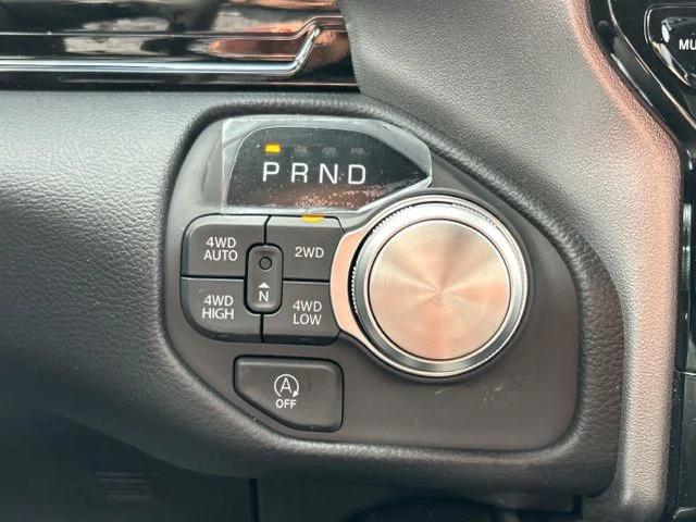 2026 Ram 1500 Laramie Crew Cab 4x4 5'7" Box