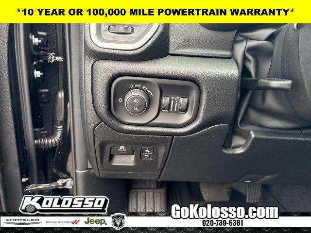 2026 Ram 1500 Big Horn Crew Cab 4x4 5'7" Box