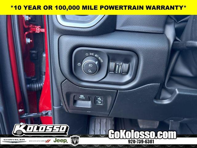 2026 Ram 1500 Big Horn Crew Cab 4x4 5'7" Box