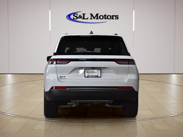 2026 Jeep Grand Cherokee Altitude 4x4