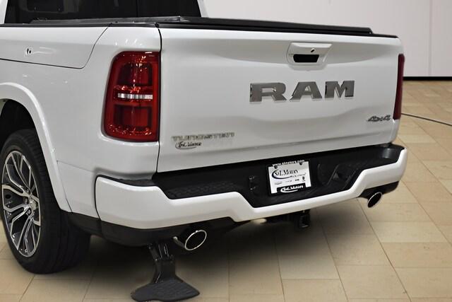 2026 Ram 1500 Tungsten Crew Cab 4x4 5'7" Box