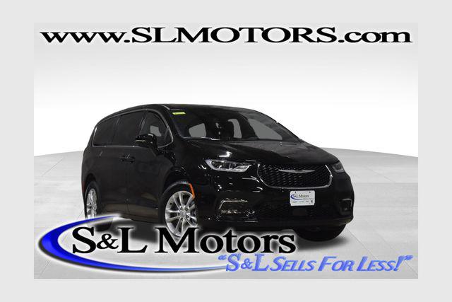 2026 Chrysler Pacifica PACIFICA SELECT AWD