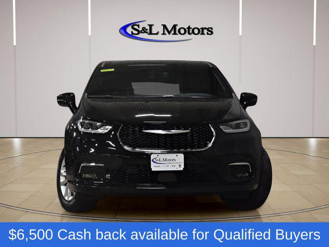 2026 Chrysler Pacifica Select AWD