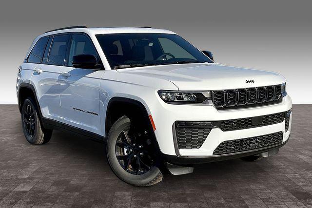 2026 Jeep Grand Cherokee GRAND CHEROKEE LAREDO ALTITUDE 4X4