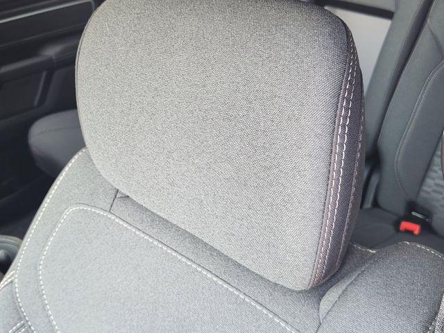 2026 Ram 1500 Lone Star Crew Cab 4x4 5'7" Box