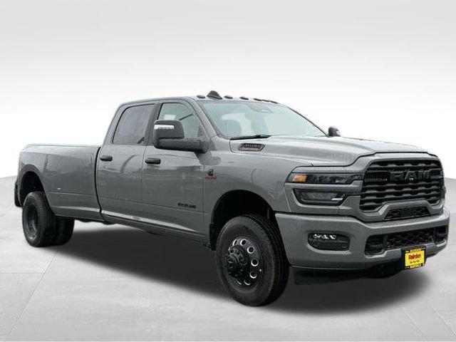 2026 RAM Ram 3500 RAM 3500 BIG HORN CREW CAB 4X4 8 BOX