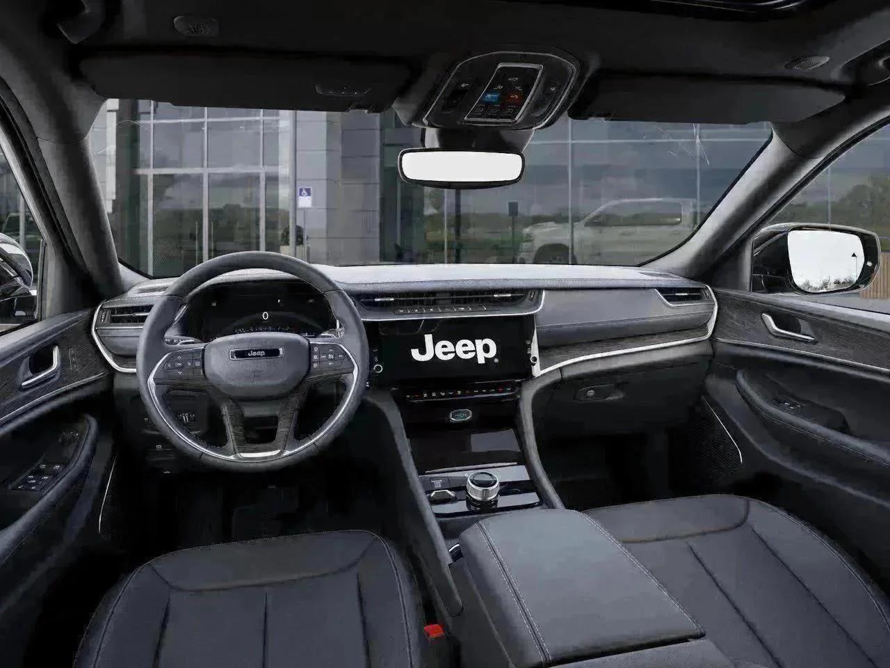 New 2026 Silver Zynith Exterior Paint Jeep Limited image 40