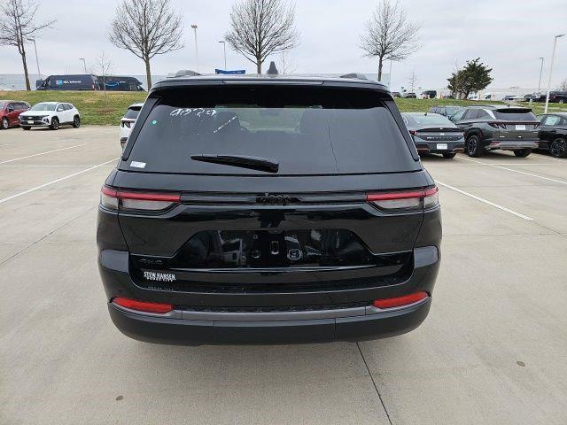 2026 Jeep Grand Cherokee Altitude 4x4