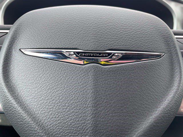 2026 Chrysler Pacifica Select AWD