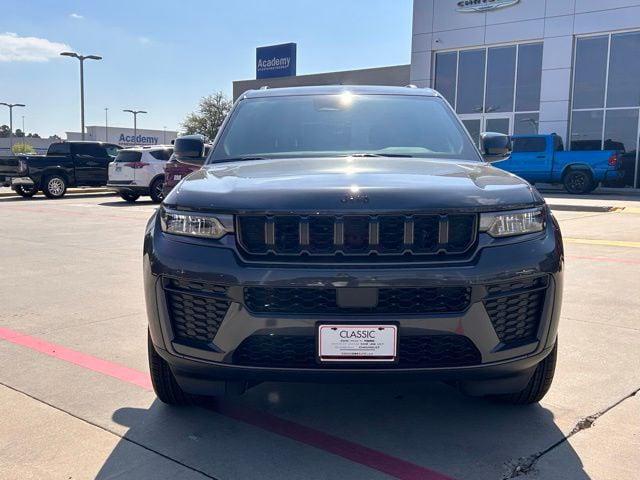 2026 Jeep Grand Cherokee Altitude 4x2
