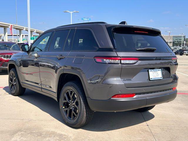 2026 Jeep Grand Cherokee Altitude 4x2