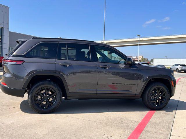 2026 Jeep Grand Cherokee Altitude 4x2