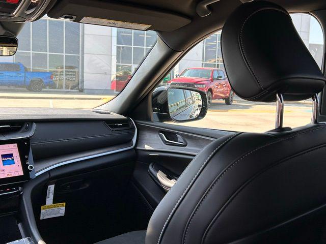 2026 Jeep Grand Cherokee Altitude 4x2