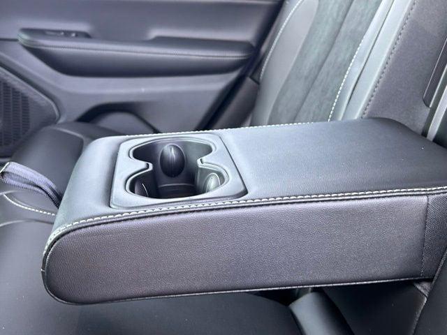 2026 Jeep Grand Cherokee Altitude 4x2
