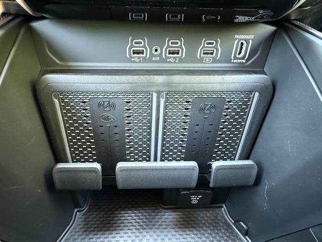 2026 Ram 1500 Tungsten Crew Cab 4x4 5'7" Box