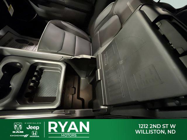2026 Ram 1500 Laramie Crew Cab 4x4 5'7" Box