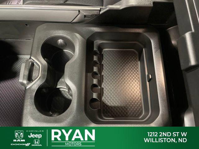 2026 Ram 1500 Laramie Crew Cab 4x4 5'7" Box