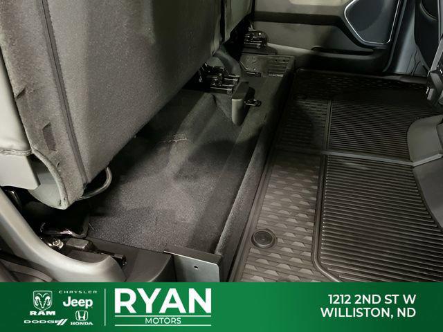 2026 Ram 1500 Laramie Crew Cab 4x4 5'7" Box