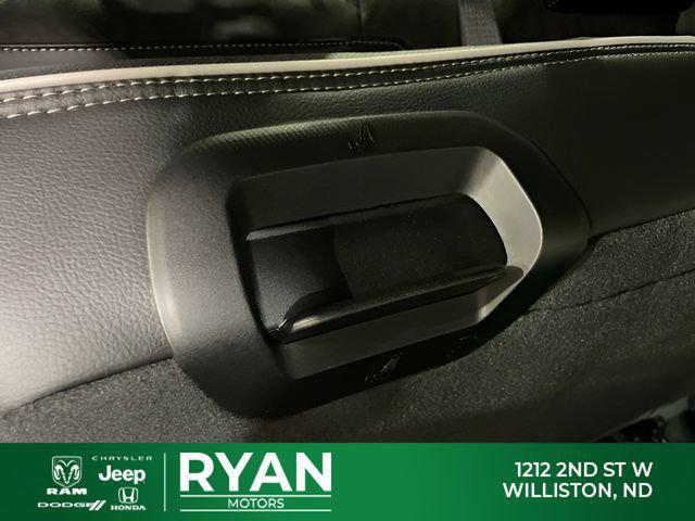 2026 Ram 1500 Laramie Crew Cab 4x4 5'7" Box