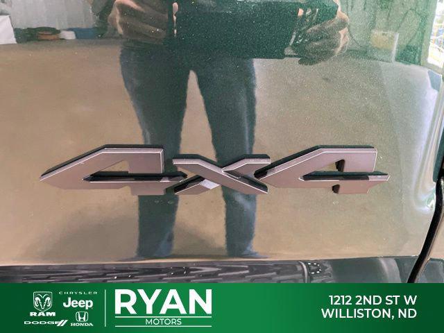 2026 Ram 1500 Laramie Crew Cab 4x4 5'7" Box
