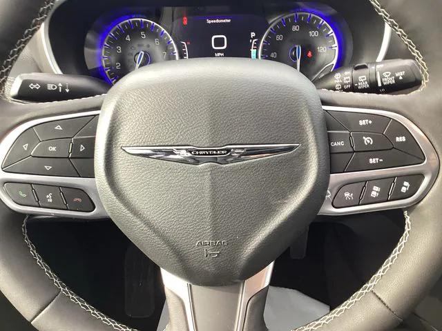 2026 Chrysler Pacifica Select AWD