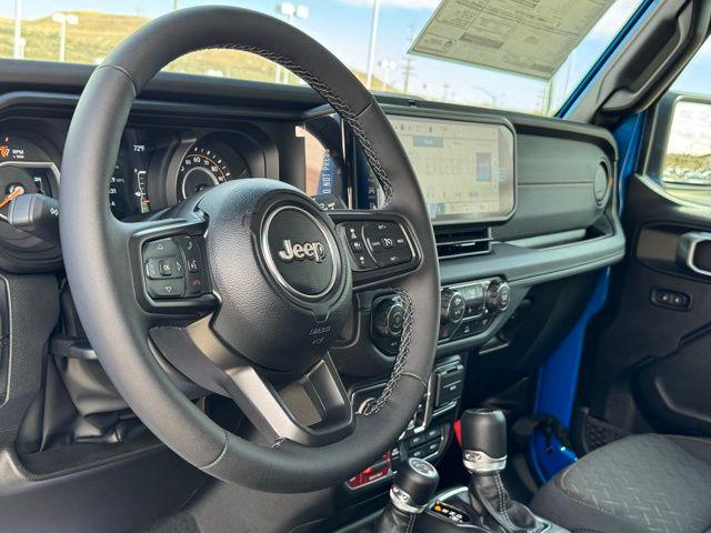 2026 Jeep Gladiator Sport