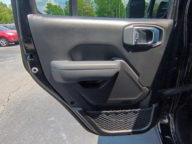 New 2026 Black Clear-Coat Exterior Paint Jeep Sport S image 26