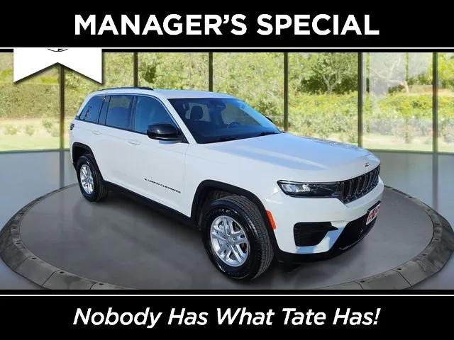 2023 Jeep Grand Cherokee Laredo 4x4