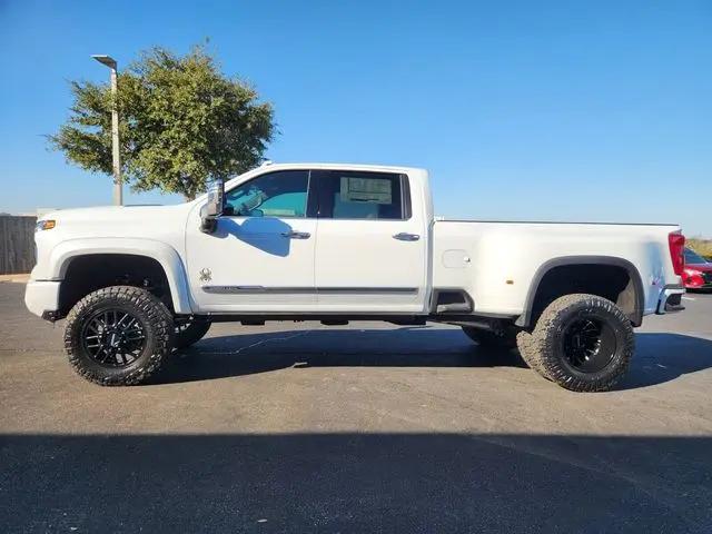 2026 Chevrolet Silverado 3500HD Crew Cab, Long Bed, High Country Dual Rear Wheel, RWD