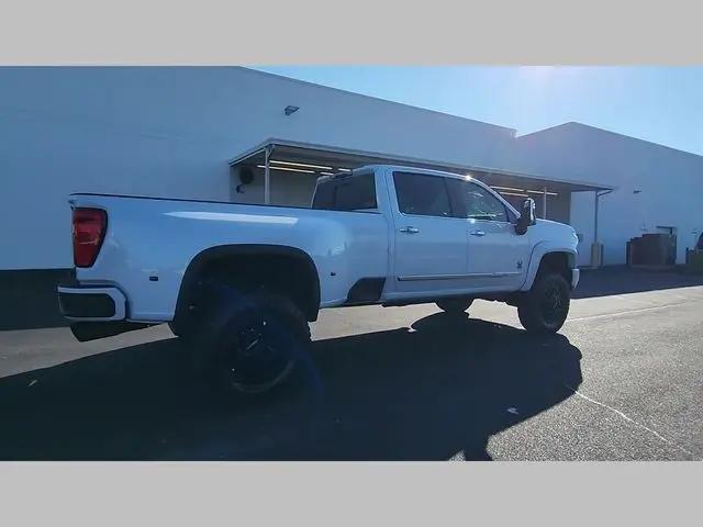 2026 Chevrolet Silverado 3500HD Crew Cab, Long Bed, High Country Dual Rear Wheel, RWD