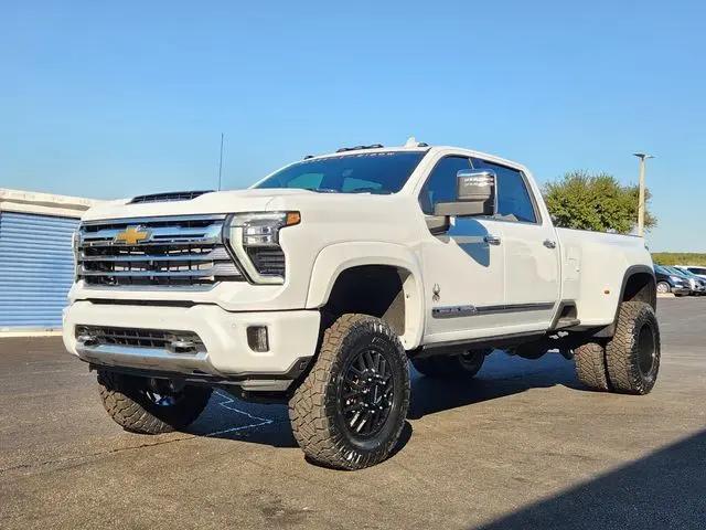 2026 Chevrolet Silverado 3500HD Crew Cab, Long Bed, High Country Dual Rear Wheel, RWD