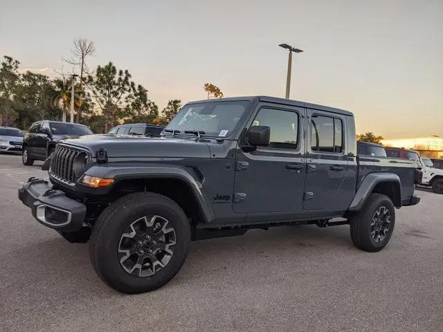 2026 Jeep Gladiator Sport