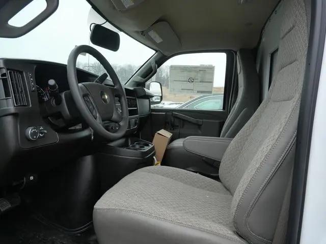 2025 Chevrolet Express Cutaway Work Van